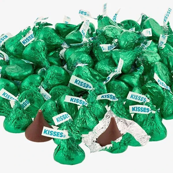 Hershey's Kisses Dark Green Foiled Milk Chocolate Candy: 400-Piece Bag 4 Hershey's Kisses Dark Green Foiled Milk Chocolate Candy: 400-Piece Bag - Image 4